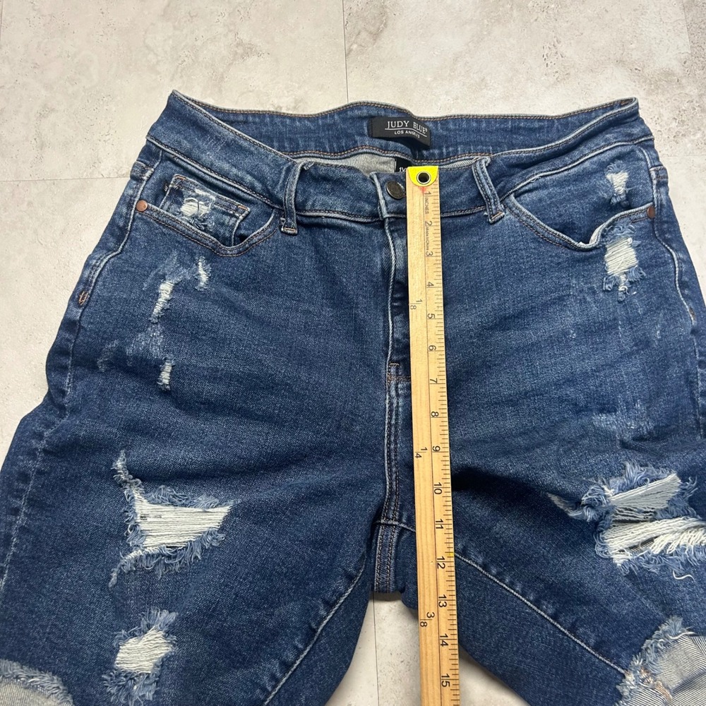 Judy Blue Distressed Denim Shorts Dark Wash Women 1XL Bermuda Raw Hem JB150045 - Picture 6 of 9
